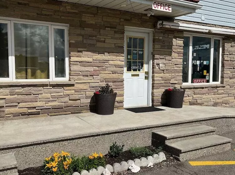 Tulip Motel