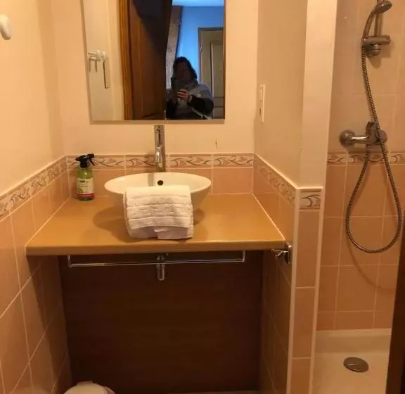 ベッドアンドブレックファースト Chambre D Hôtes De La Noyeraie