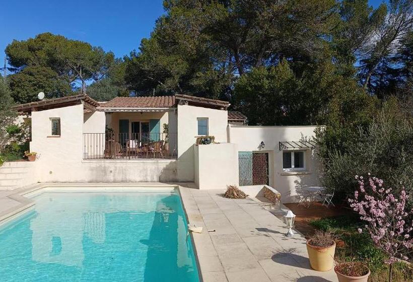 צימר Charmant Petit Studio Avec Jardin Et Piscine