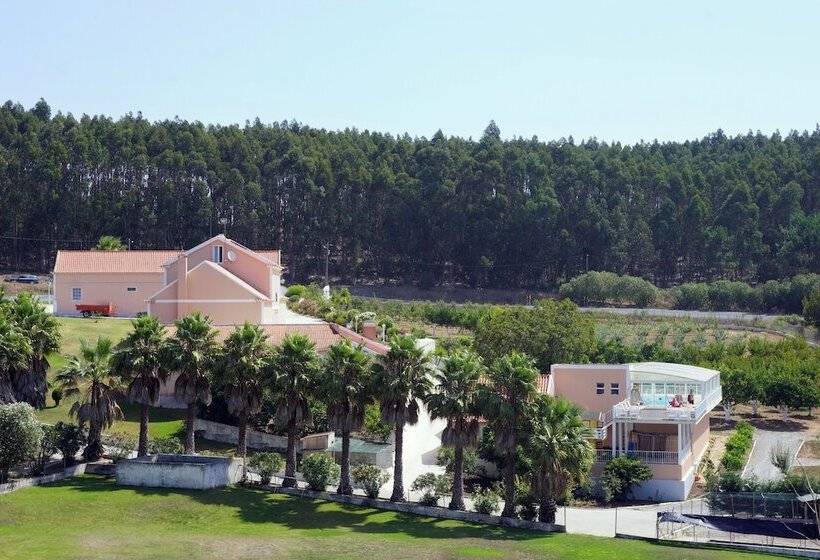 تختخواب و صبحانه Quinta Da Carlota