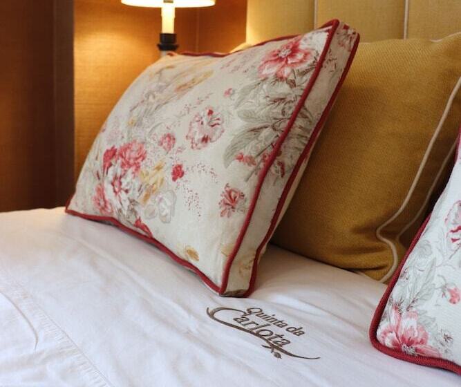 تختخواب و صبحانه Quinta Da Carlota