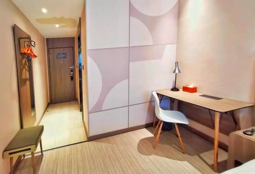 Hanting Hotel Fushun Wanda Plaza