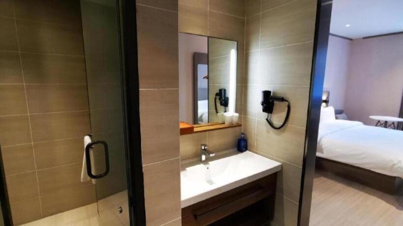 Hanting Hotel Fushun Wanda Plaza