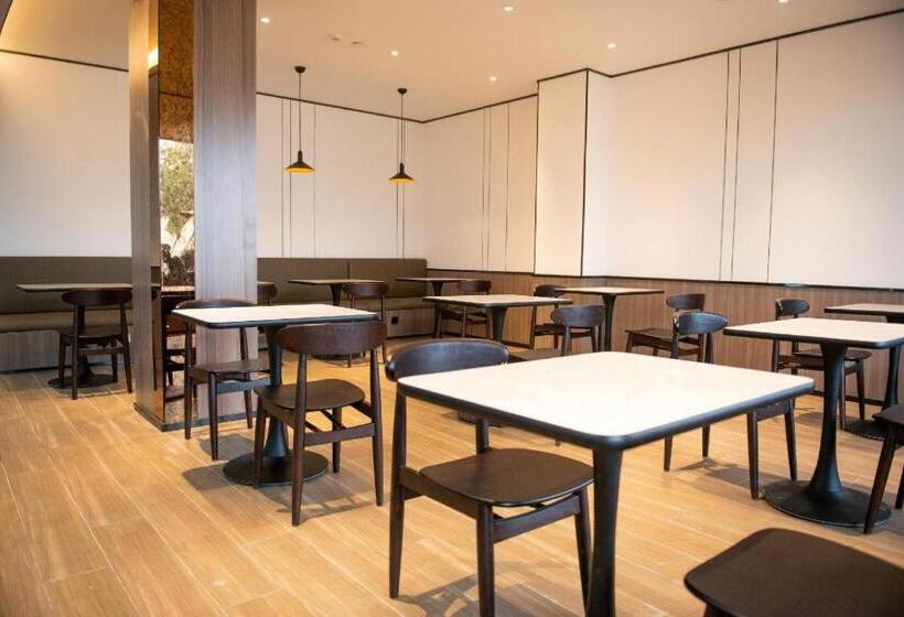 Hanting Hotel Xinyang Gushi Hongsu Road