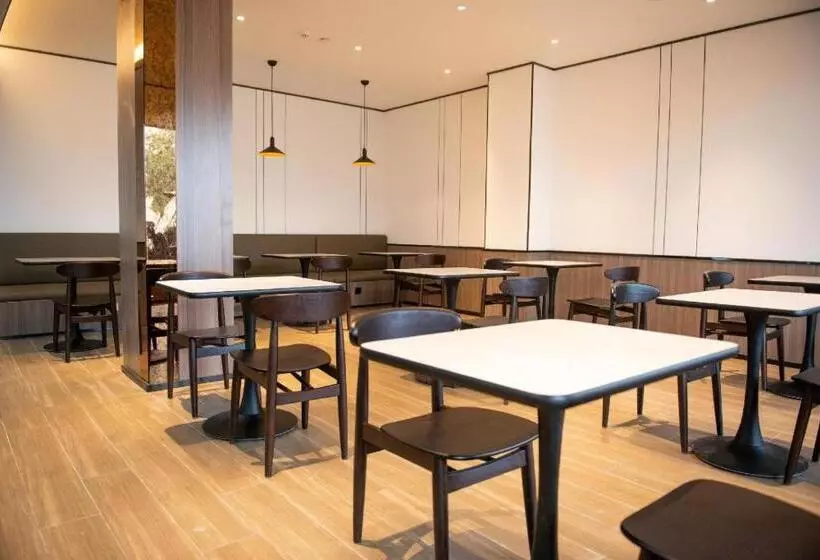 Hanting Hotel Xinyang Gushi Hongsu Road