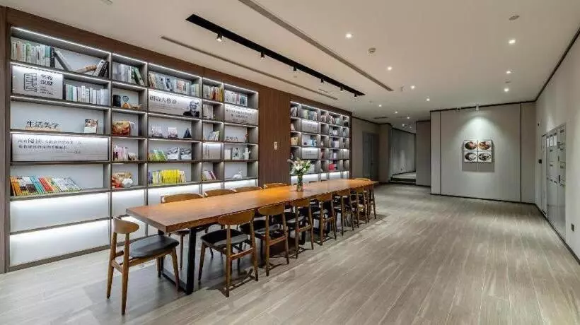 Hanting Hotel Yulin Er Street Zhongying Square