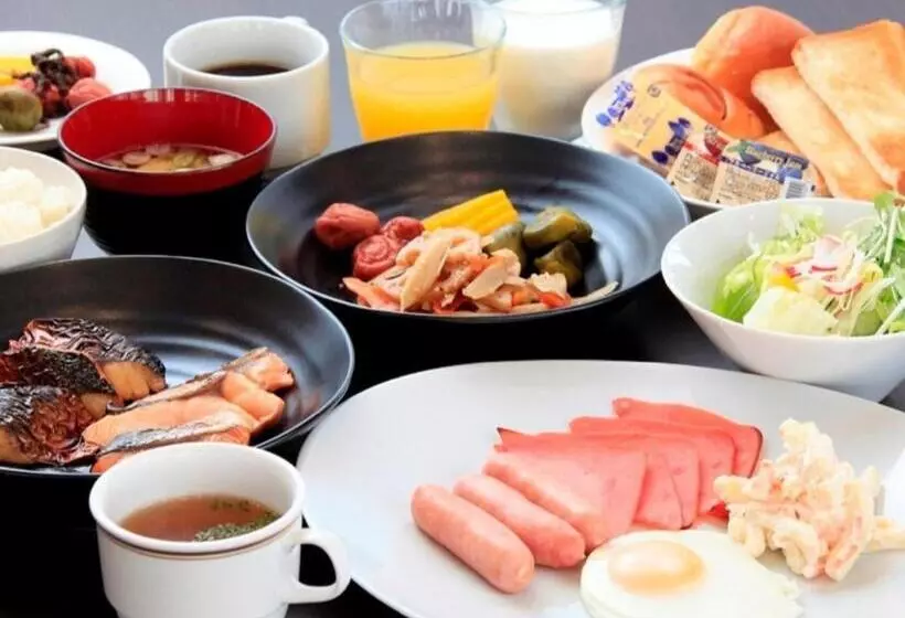 Hotelli Life Tree Hitachino Ushiku