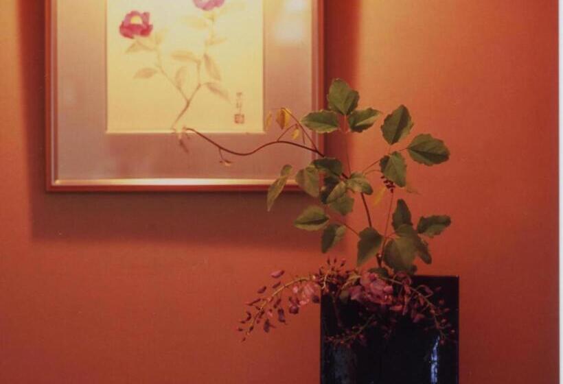 בית מלון כפרי Tomoyama Kanko