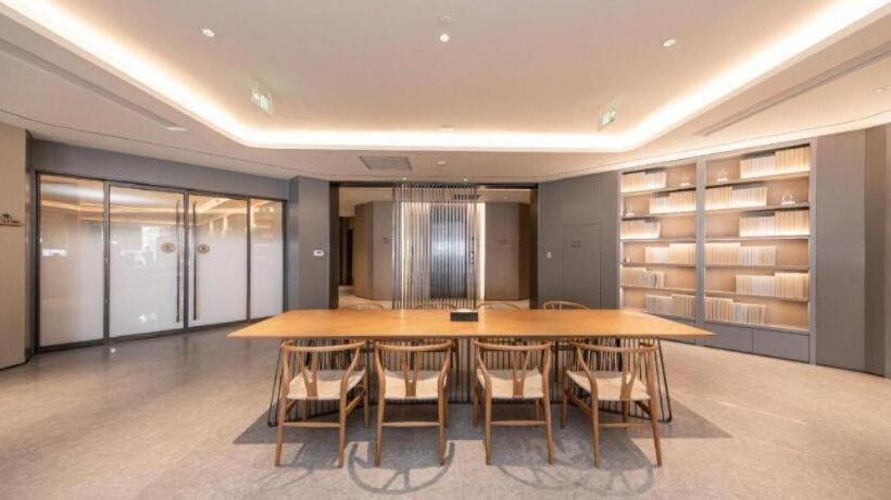 Ji Hotel Ningbo Ninghai International Convention Center