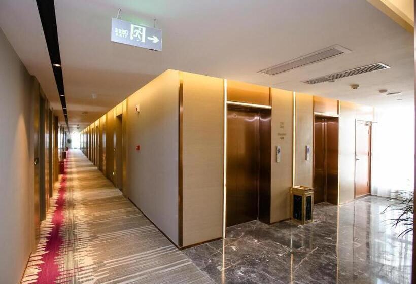 Lavande Hotel Wuxi East Railway Station