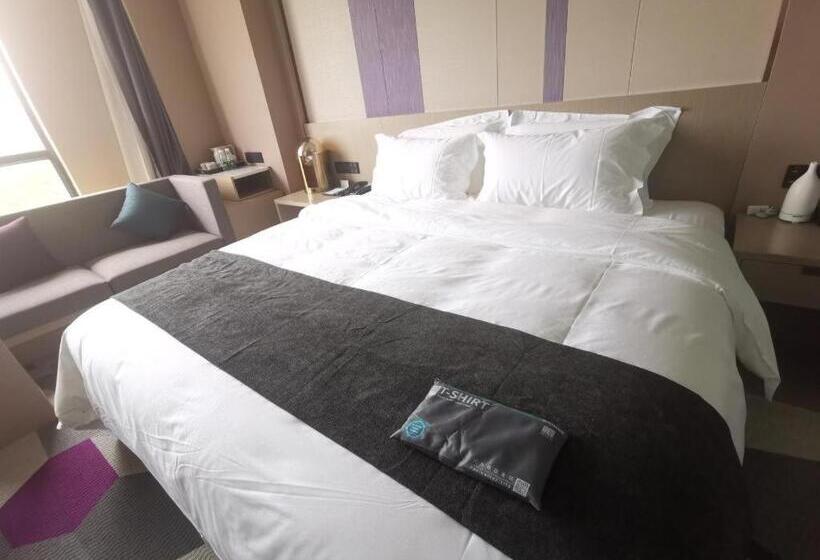 Lavande Hotel Wuxi East Railway Station