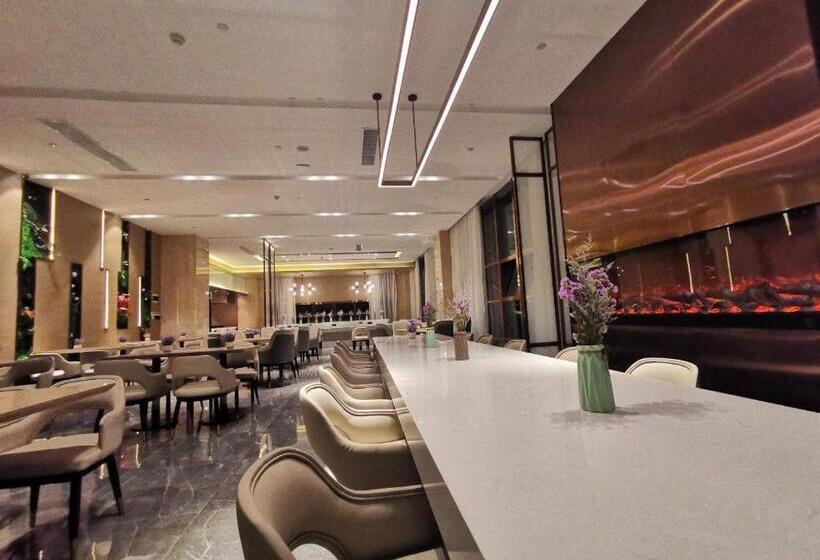 Lavande Hotel Wuxi East Railway Station