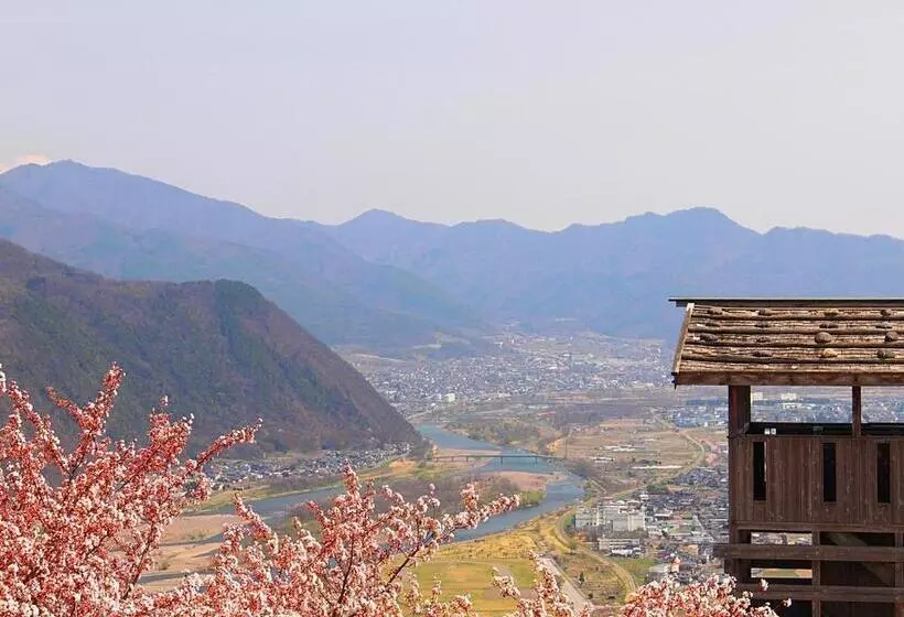 旅館 ホテル晴山