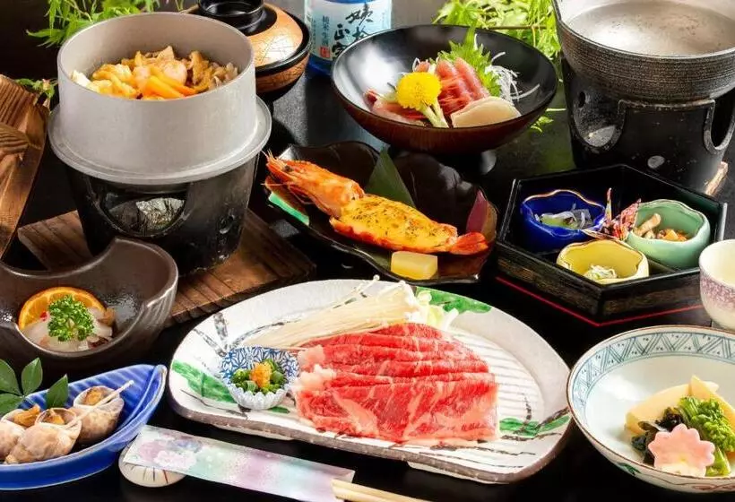 旅館 ホテル晴山