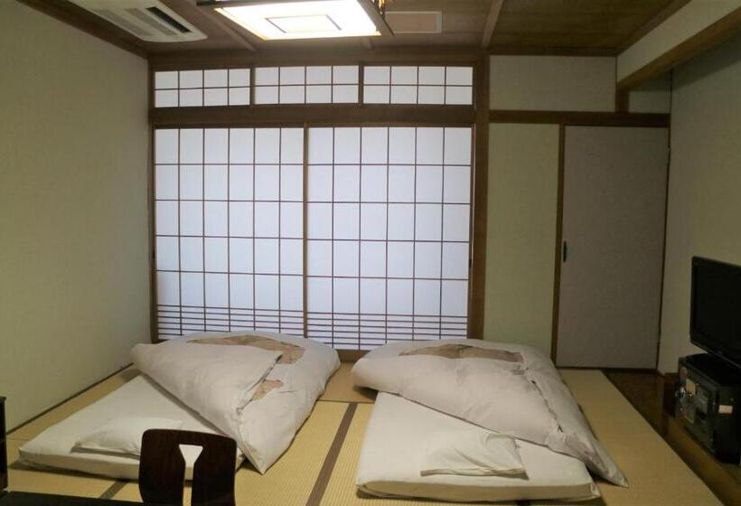 Ryokan ホテル晴山