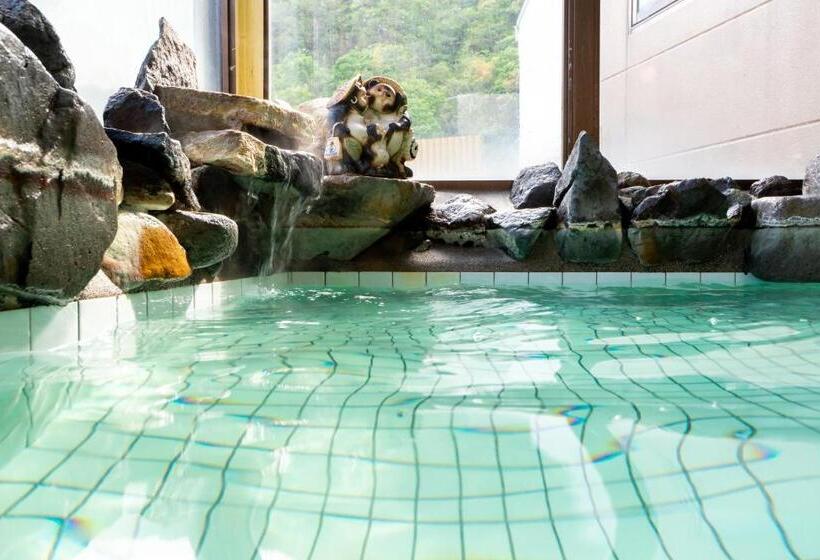 Ryokan ホテル晴山