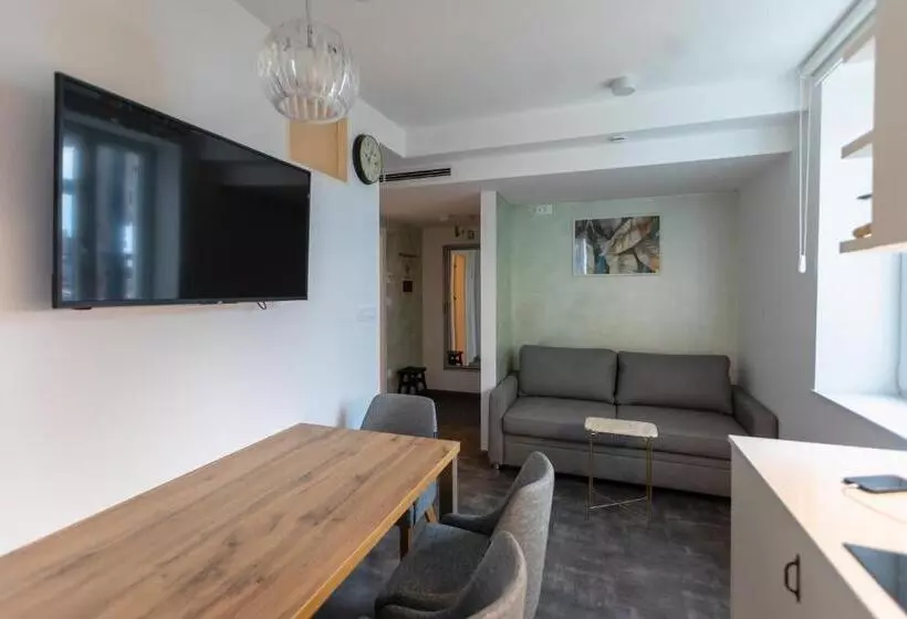 Blue Pearl Elite Apartments