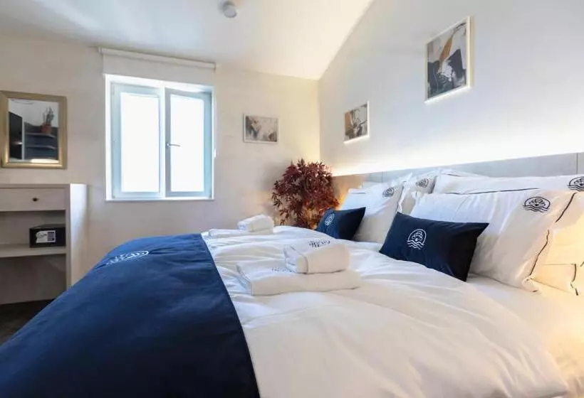 Blue Pearl Elite Apartments