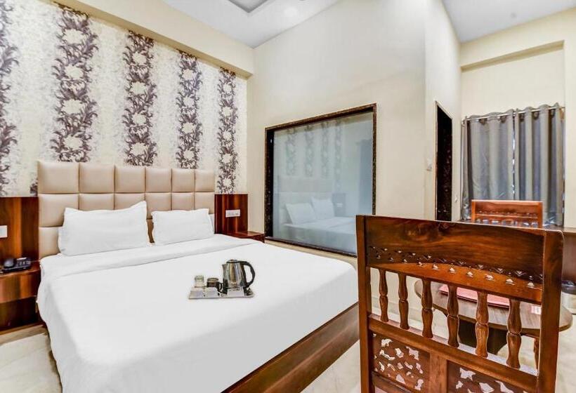 Отель Collection O Mangal Inn