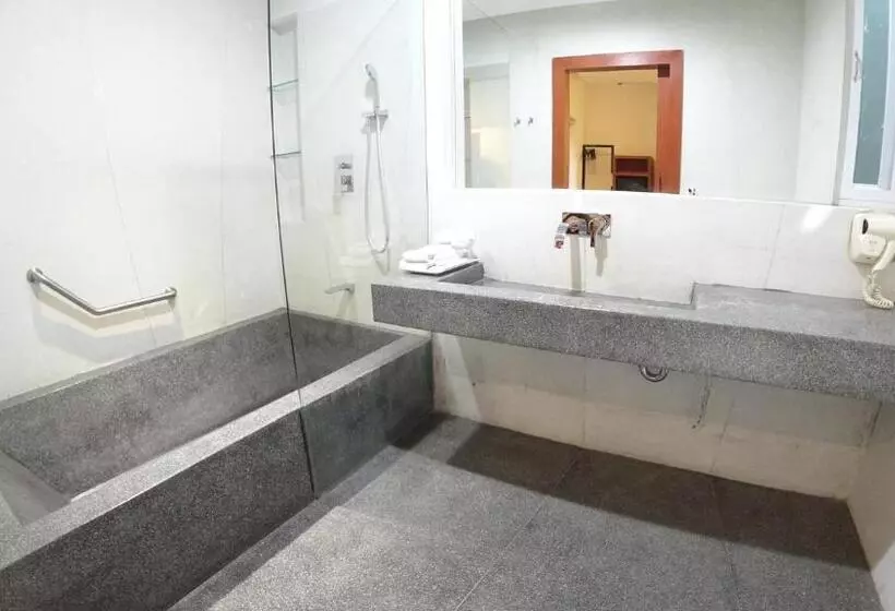 هتل Cheers Social Apartment &