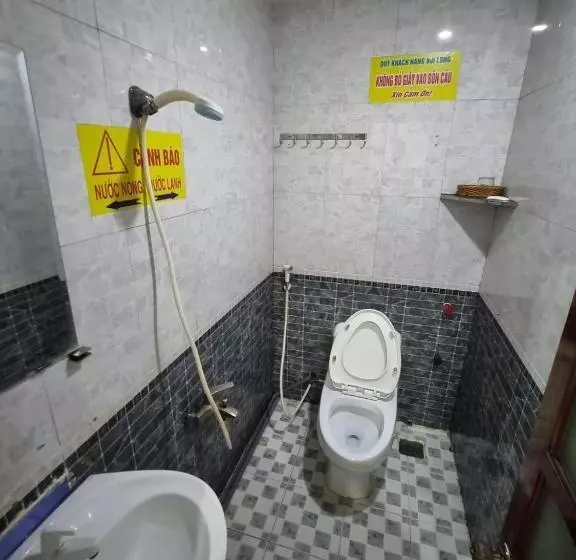 هتل Khách Sạn Trường Thịnh