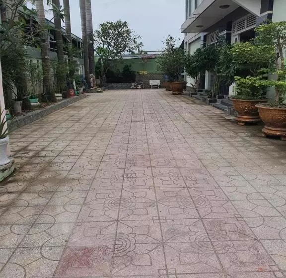 هتل Khách Sạn Trường Thịnh