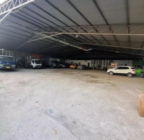 هتل Khách Sạn Trường Thịnh