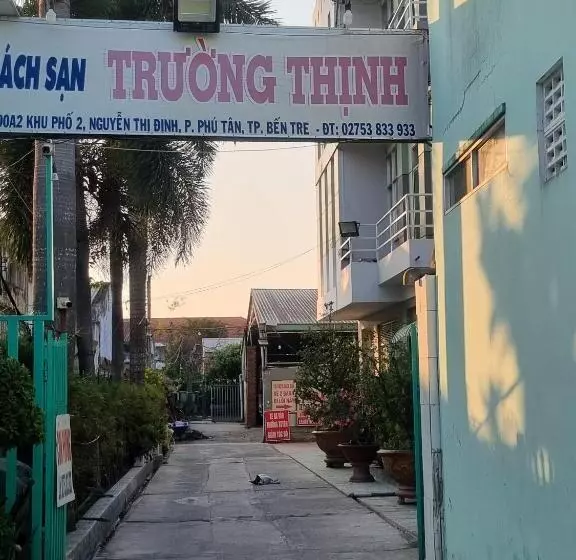 هتل Khách Sạn Trường Thịnh