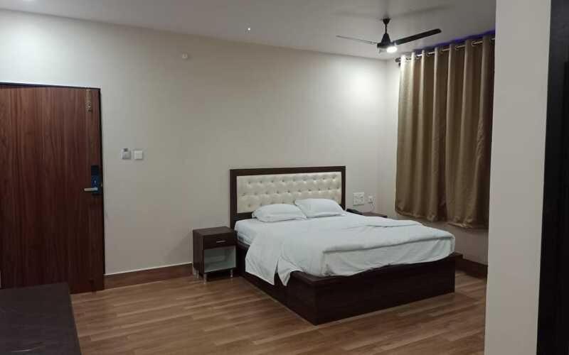 فندق S Conventions And Tsr Grand