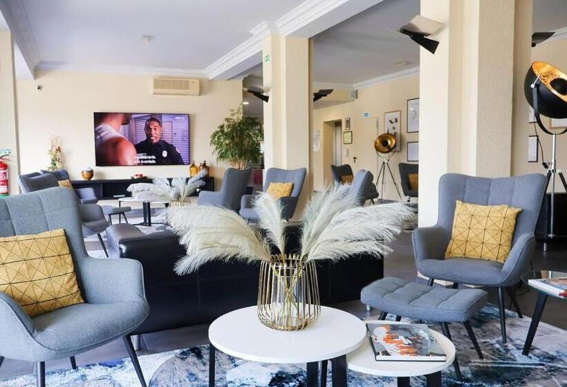 בית מלון כפרי Santhyago Trofa