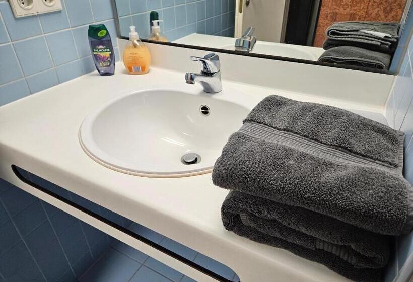 Magnet Boardinghouse