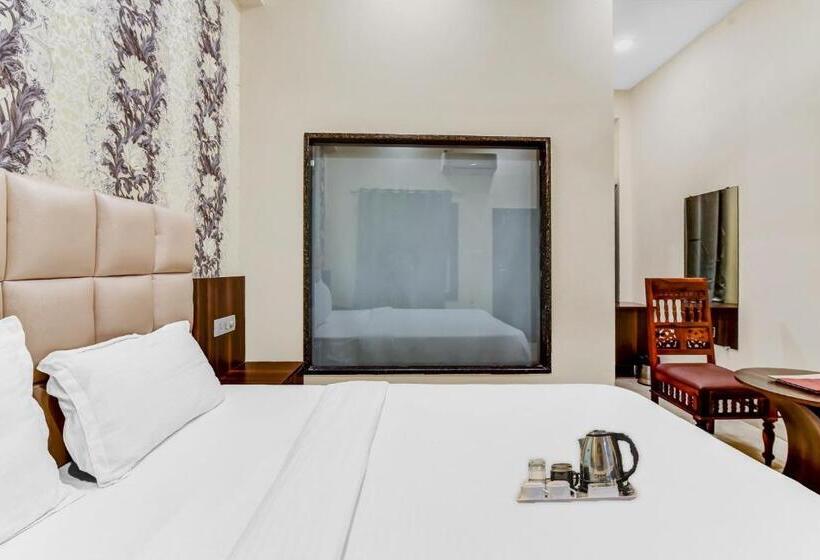 Отель Collection O Mangal Inn