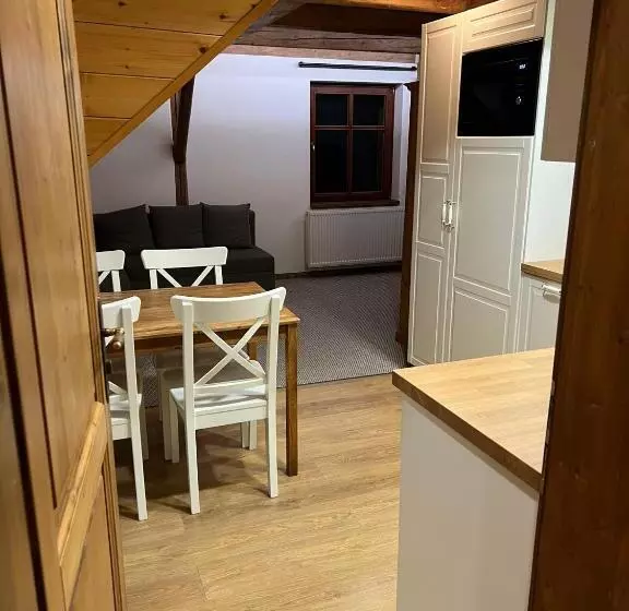ペンション Apartmány Horský Dvůr