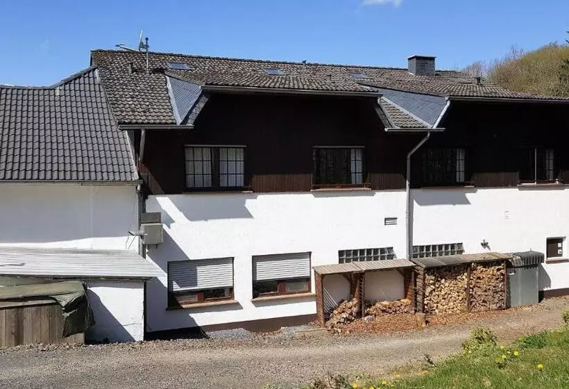 Majatalo Haus Nirgendwo