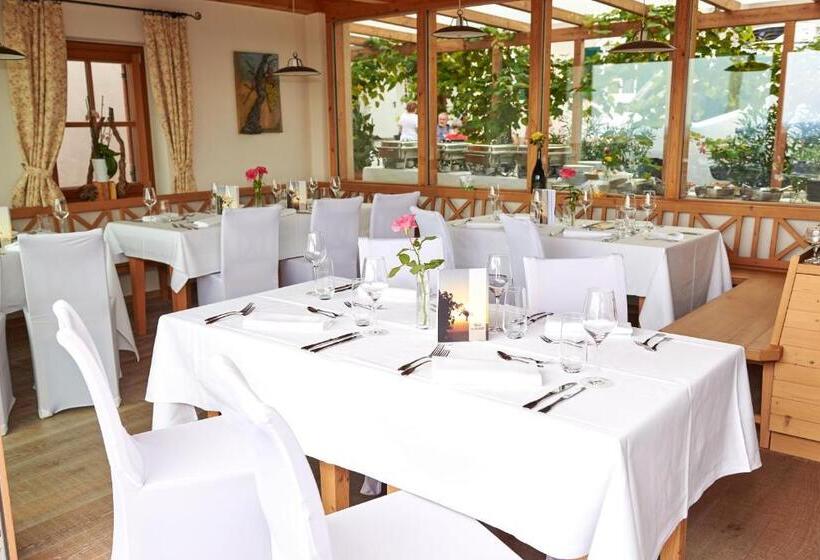 פנסיון Winzerzimmer Scharl