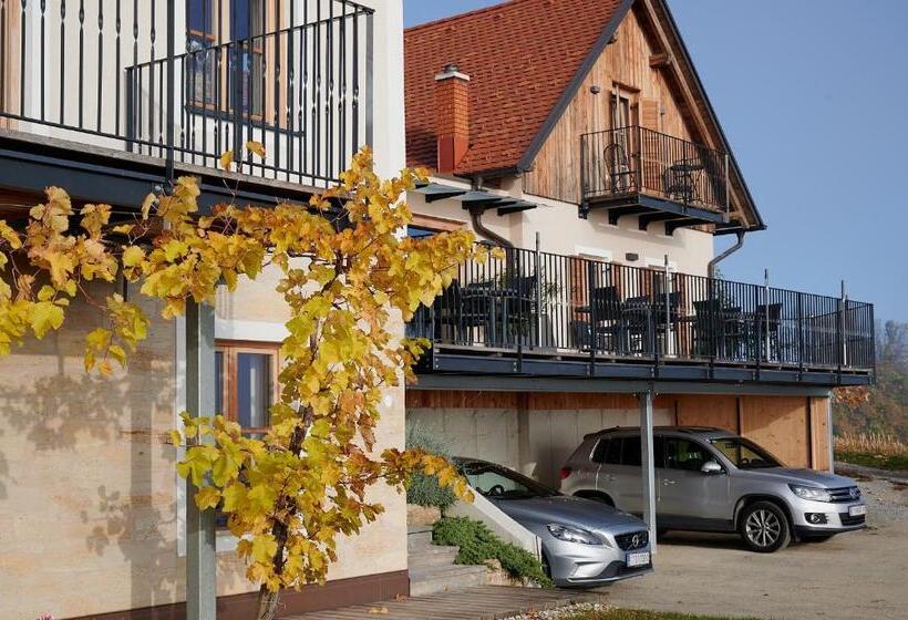 פנסיון Winzerzimmer Scharl