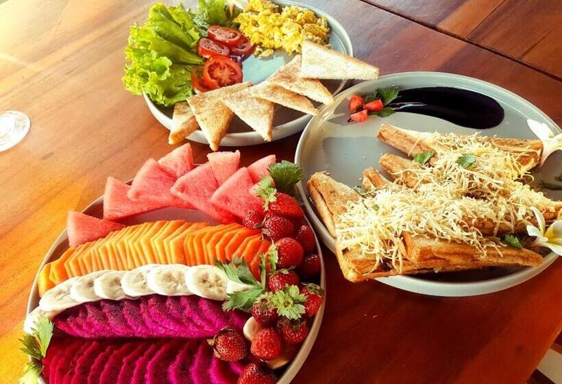 Phoenix Bed And Breakfast 2