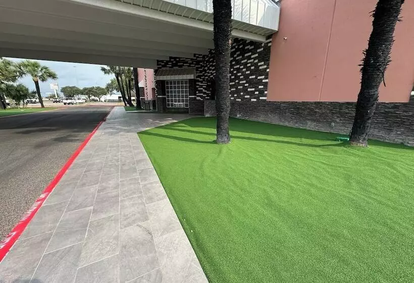 هاستل Baymont By Wyndham Corpus Christi Airport