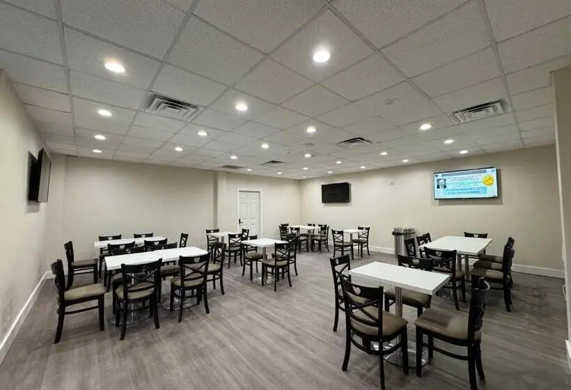 هاستل Baymont By Wyndham Corpus Christi Airport