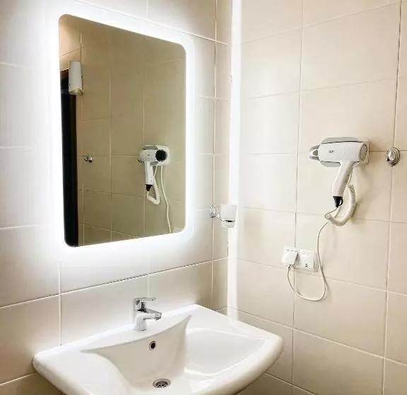 تختخواب و صبحانه Shelter