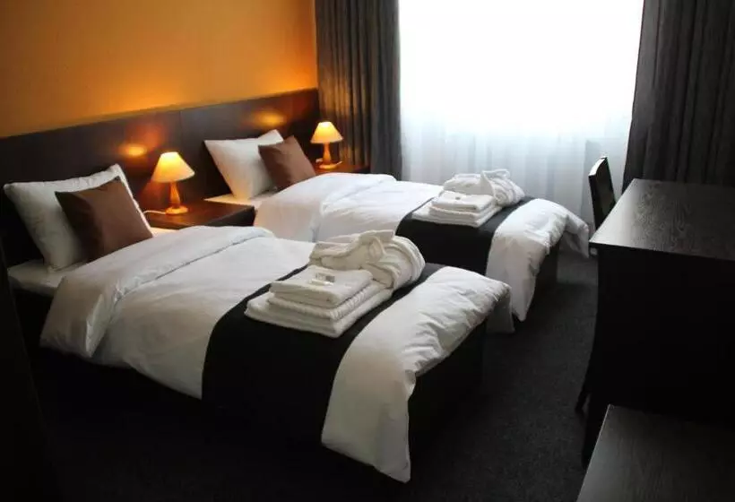 تختخواب و صبحانه Shelter