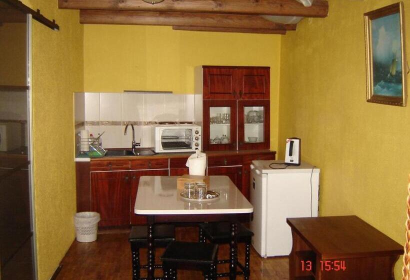 پانسیون Viesu Nams Mežu 13