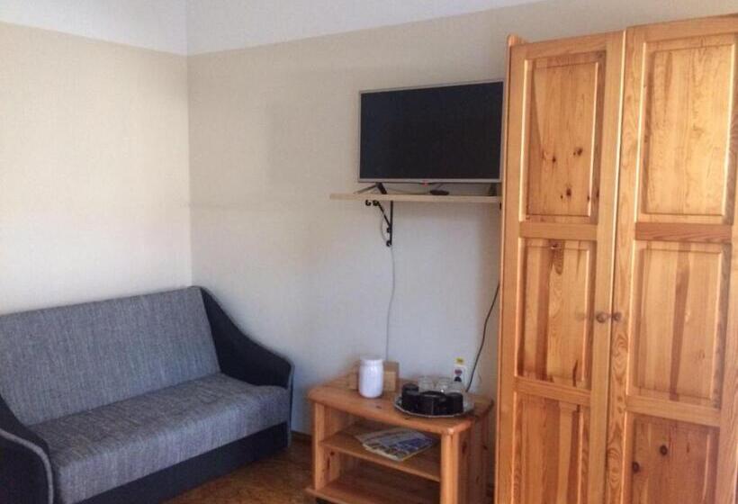 پانسیون Viesu Nams Mežu 13