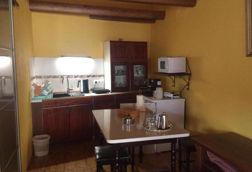 پانسیون Viesu Nams Mežu 13