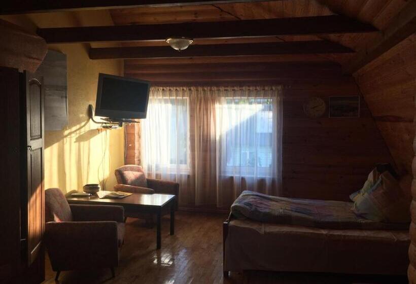 پانسیون Viesu Nams Mežu 13