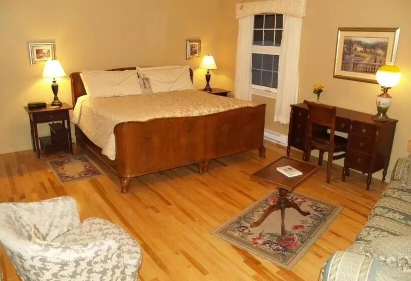 Bakers Chest B&b