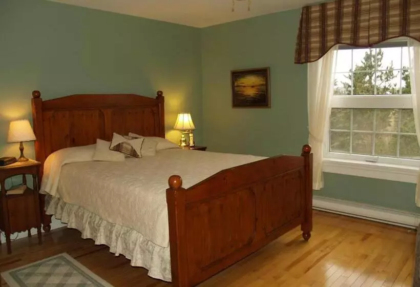Bakers Chest B&b