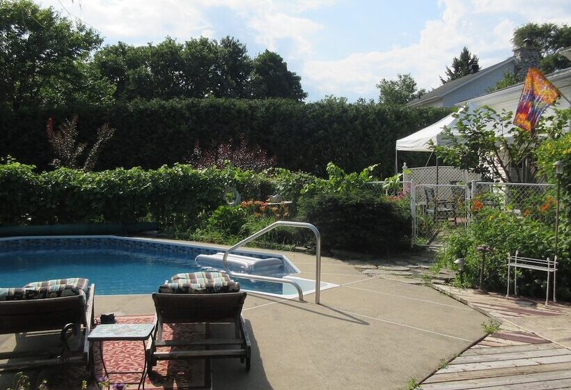 مبيت وإفطار Atelier Galerie Anne Drouin Peinture & Pension