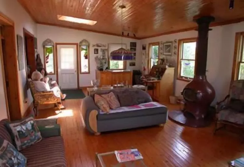 تختخواب و صبحانه Auberge Du Saumonier Lodge