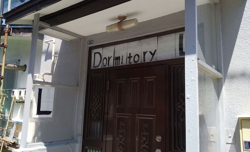 Bed and Breakfast Dormitory L   Hostel